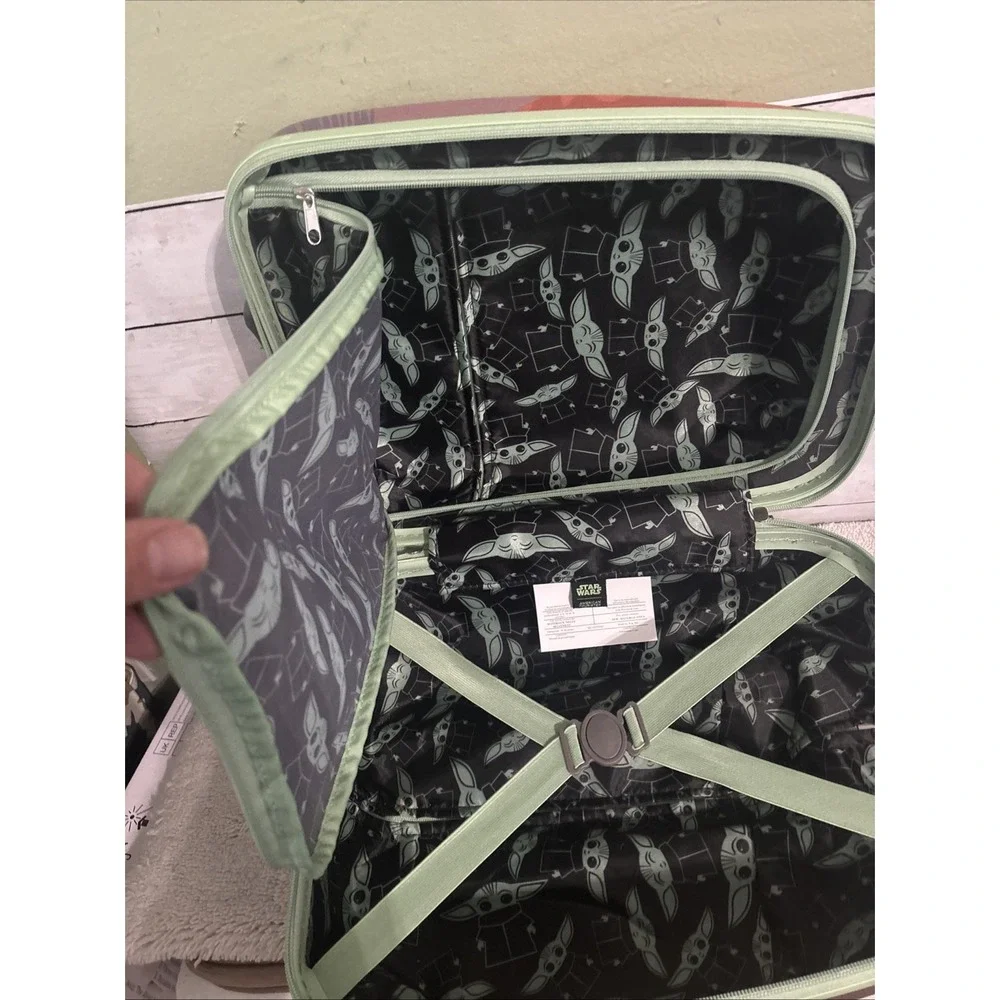 American Tourister Star Wars The Child 18